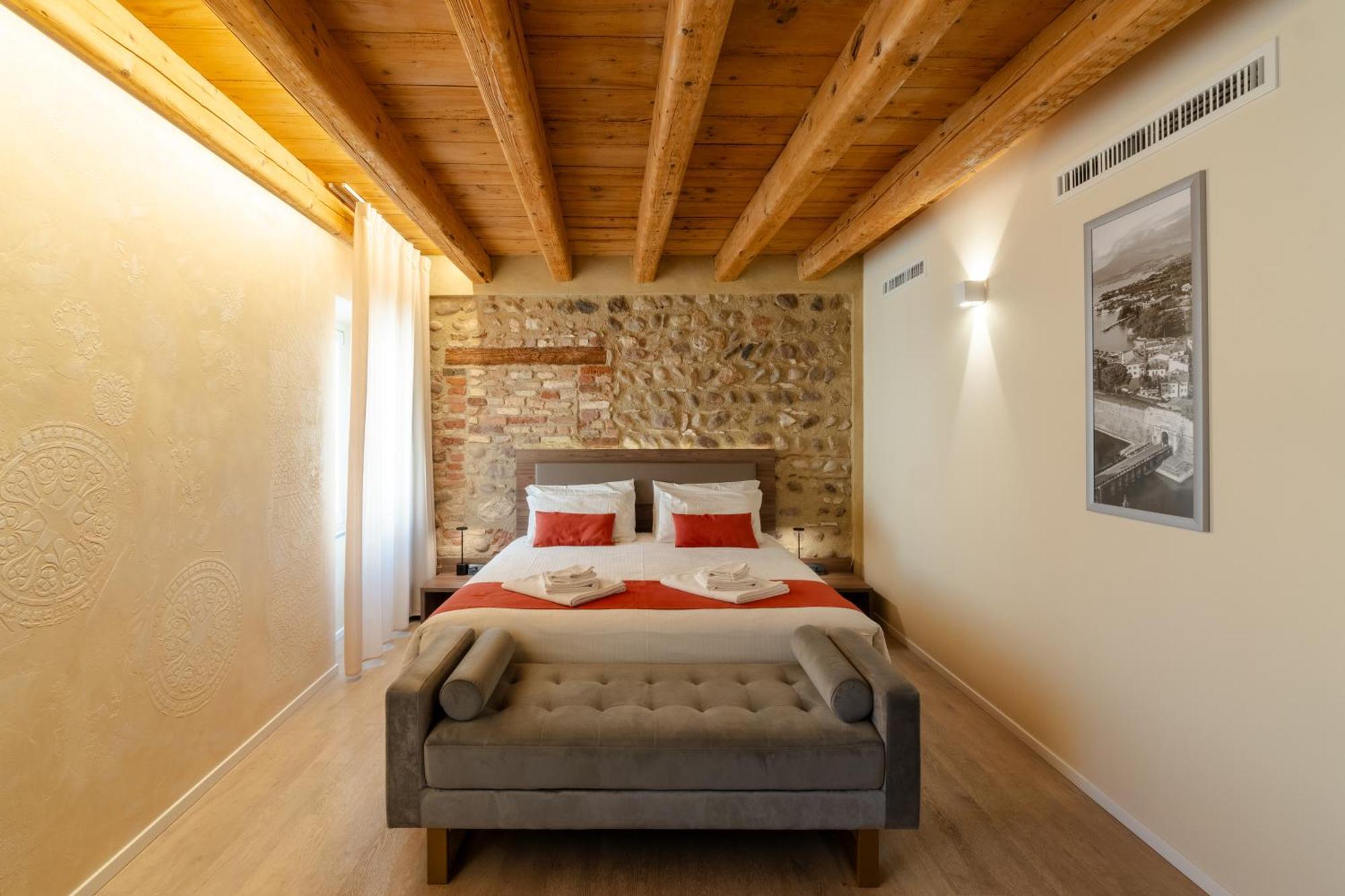 Hotel La Casa In Paese Peschiera del Garda Zewnętrze zdjęcie