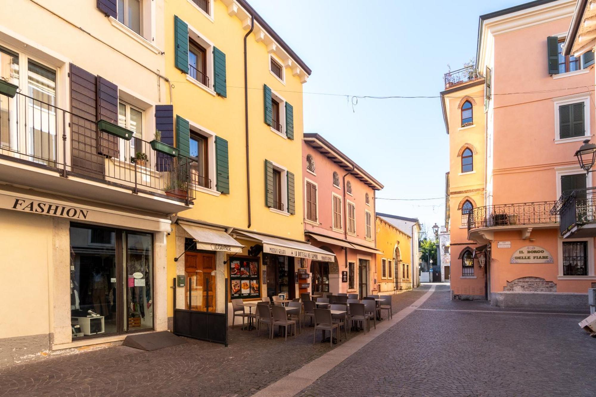 Hotel La Casa In Paese Peschiera del Garda Zewnętrze zdjęcie