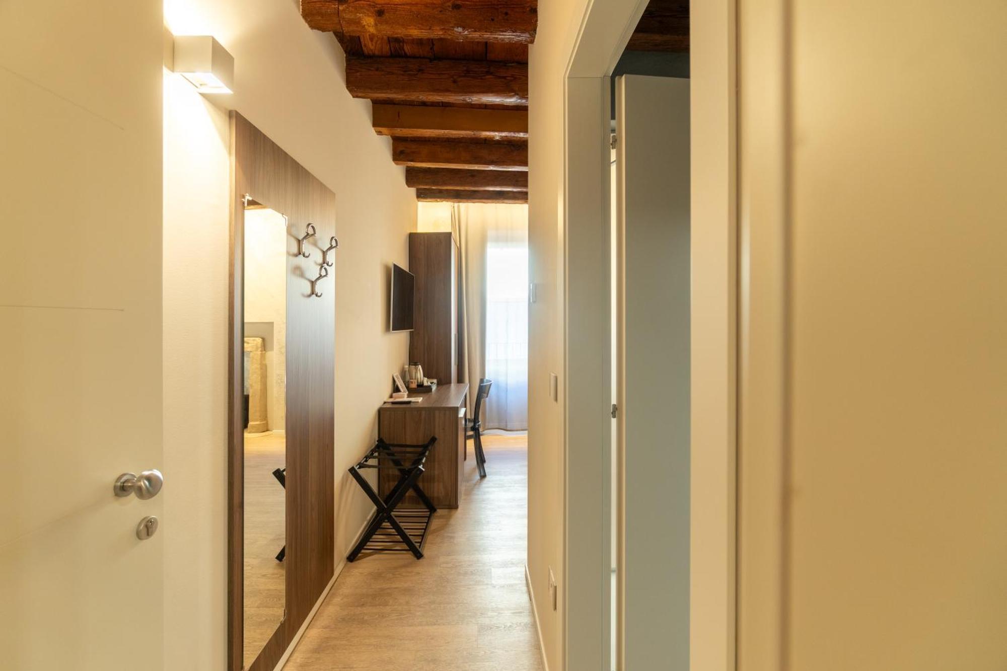 Hotel La Casa In Paese Peschiera del Garda Zewnętrze zdjęcie